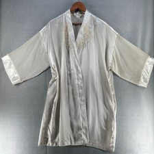 Private Luxuries Womens Robe XL White Nightgown Embellished Pearls Sleepwear