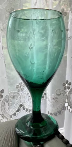 Vintage Teardrop Libbey Juniper Green With Gold Rim Wine Glasses Set of 4