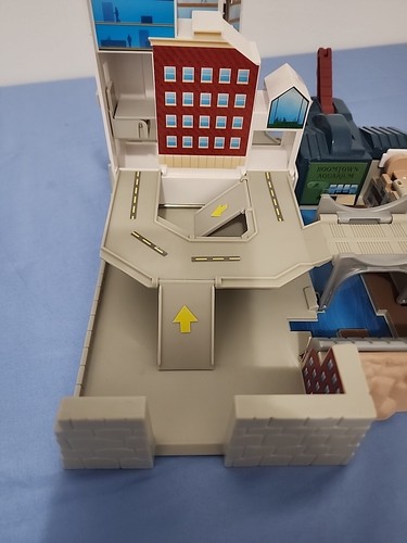 VTG 1997 Galoob Micro Machines Double Take Boomtown Playset Incomplete - Picture 12 of 15