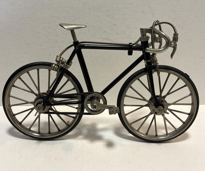 Racing Road Bike Bicycle Model Toys Miniature 1:10 Scale Diecast Metal Mytek