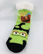Sesame Street Oscar The Grouch Sherpa Slipper Socks New With Tag Adult OSFM NWT