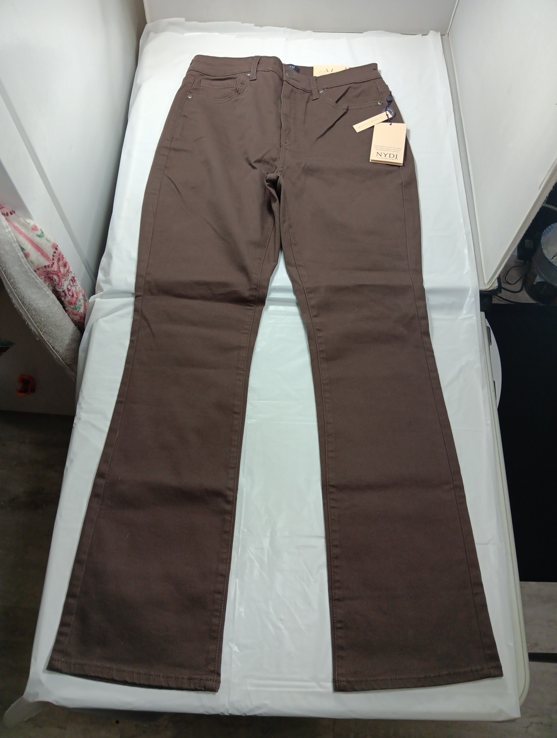 Women 6 Brown Coffee Bean Billie Mini Boot Nwt (28&times;31)