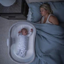 Baby Bassinet HALO BassiNest 3.0S Soothing Swivel Sleeper 360 Rotation Over-Bed
