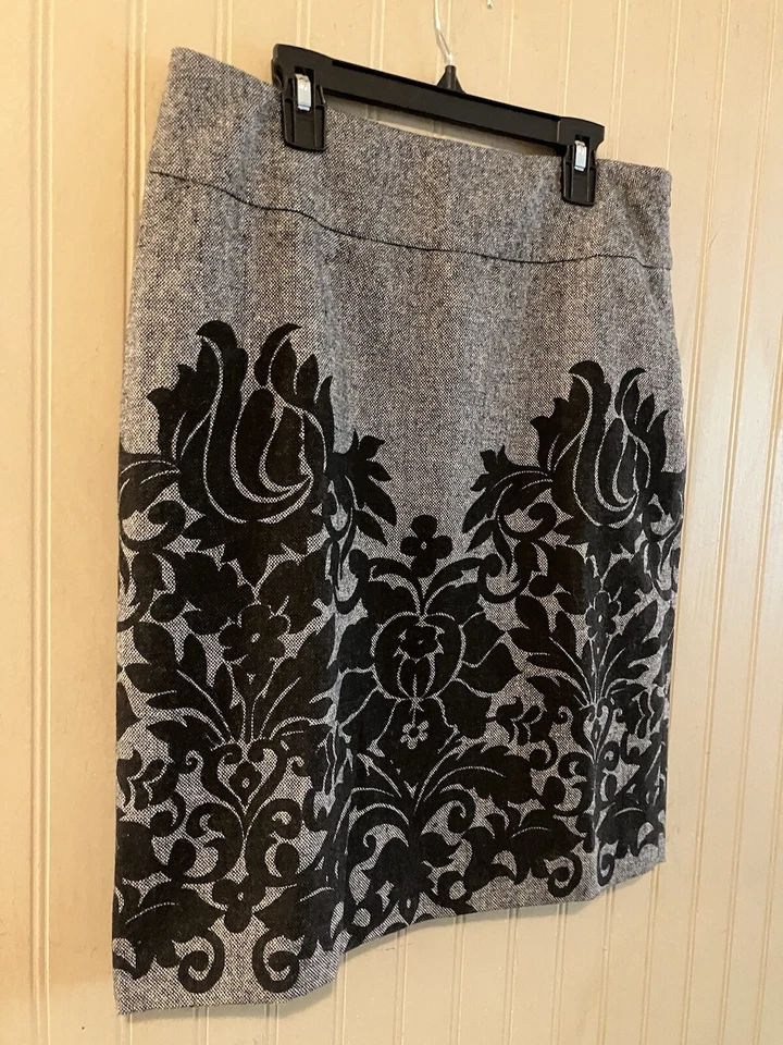 Saia feminina de lã Rafaella preta/cinza com zíper lateral e fenda nas costas tamanho 6 - Imagem 4 de 4