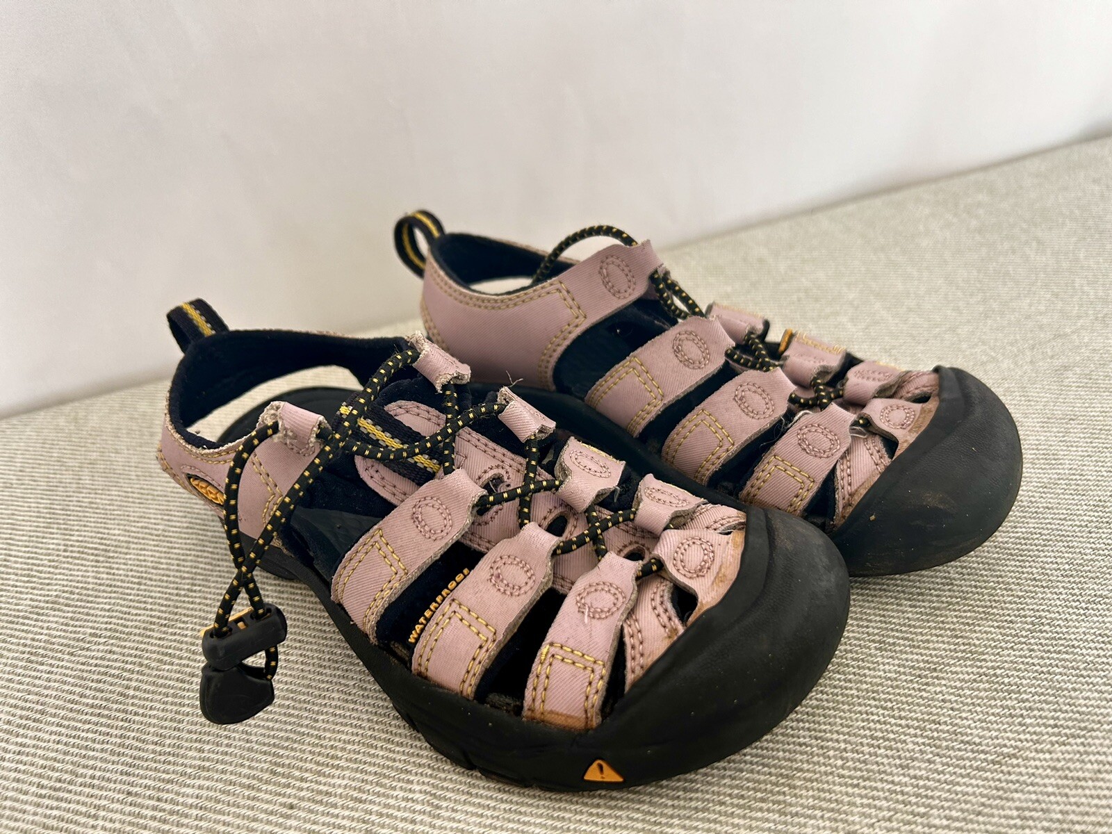 Sandali da acqua ibridi Keen Newport scarpe grandi bambini taglia 2 lavanda