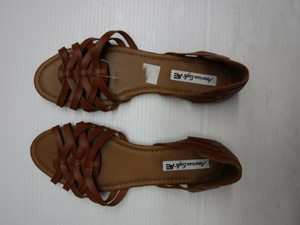 american eagle closed toe sandals