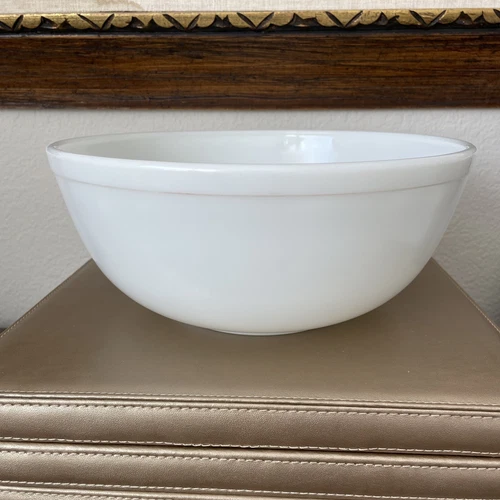 VTG Pyrex White # 404 Mixing Nesting Bowl 4 Quart Made in USA
