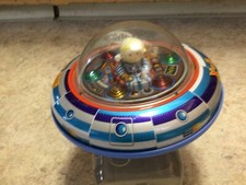 TM x-5 Space Ship Battery Operated Flying Saucer Astronaut 8 Working