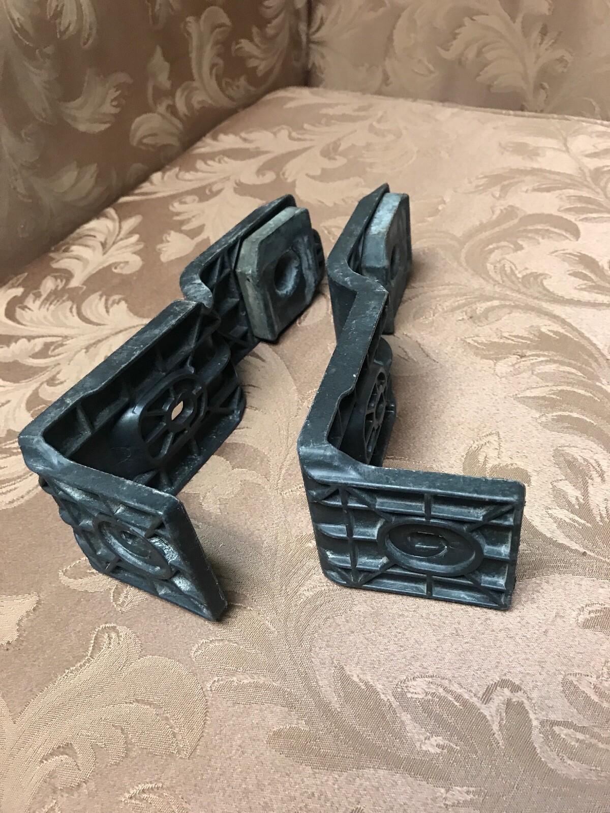 00 01 02 03 04 05 FORD E150 4.6L AT UPPER RADIATOR BRACKETS OEM ...