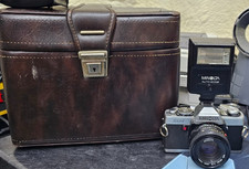 Minolta XG-1 35mm Film SLR Camera W/MD 50mm W/Auto 200X Shoe Mount Flash