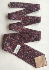 Tom James 100% Silk Tie Red W Multicolor Geometric Pattern USA Made 3.5X59 EUC