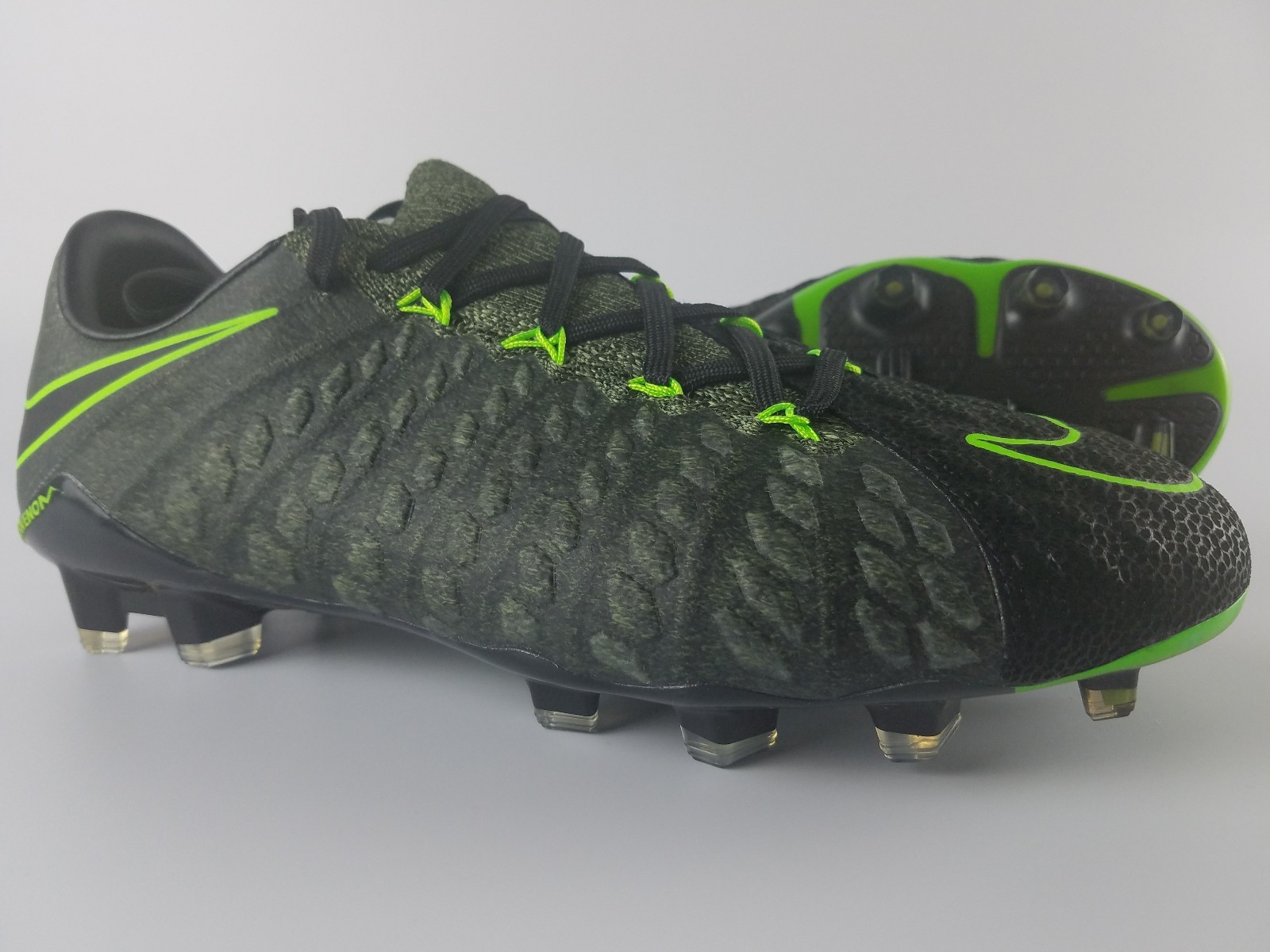 nike hypervenom black and green
