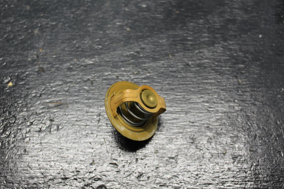 03-06 KAWASAKI NINJA ZX6RR ZX6 OEM THERMOSTAT TEMP CONTROL 2004 05 06 2006 - Image 2 of 2