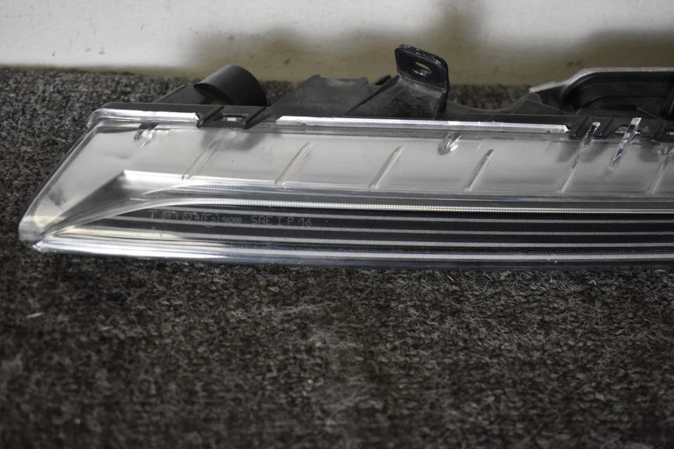 19-23 保时捷 Cayenne 9Y0 司机左转信号日间雾灯 LED 灯 DRL — 第 2/4 张图片