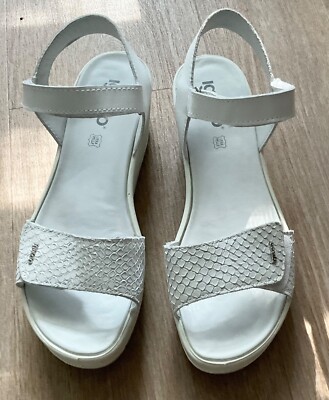 Sandalette Gr. 40 Leder Klettverschlüsse weiß neuwertig Igi&Co