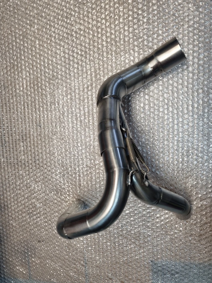 Gilera Gp 800 Exhaust Link Pipe - Image 3 of 4