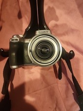 Sony Cyber-shot DSC-H1 5.0MP Digital Camera - Silver