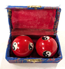 Vintage Chinese Boading Yin Yang Stress Health Hand Exercise Sound Balls in Box