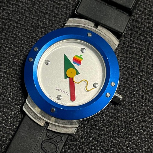 Apple Logo Vintage Quartz Watch MacOS Design Rubber Strap Rare From Japan