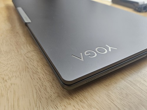 Lenovo Yoga Pro 9i 16" 3.2K Mini LED Intel Core Ultra 9 32GB RTX 4060 1TB SSD - Picture 12 of 20