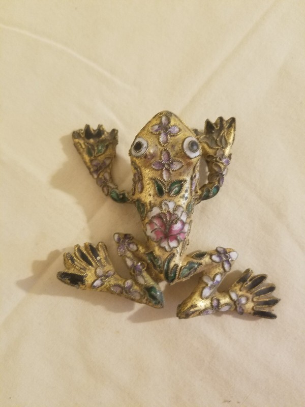 VINTAGE ENAMELED HAND CRAFTED CLOISONNE FROG FIGURINE TOAD