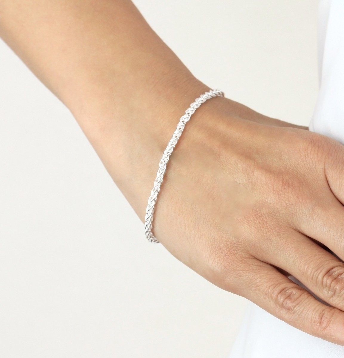 Elegant Sterling Silver Spiga Women\'s Bracelet 7 1/2, 3mm Weight 6os Sterling Silver Spiga Bracelet 1.3mm 6.5 main image 4