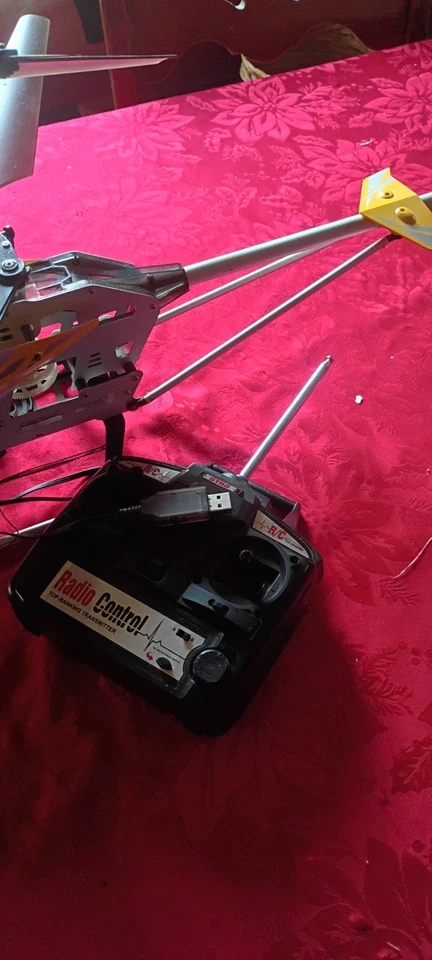 SO33g 3D Full function helicopter - Image 3 of 4