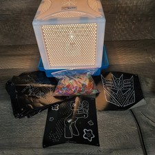 VTG Hasbro Lite Bright Cube with Tons Of Pegs and Light Sheets-Tested and Works