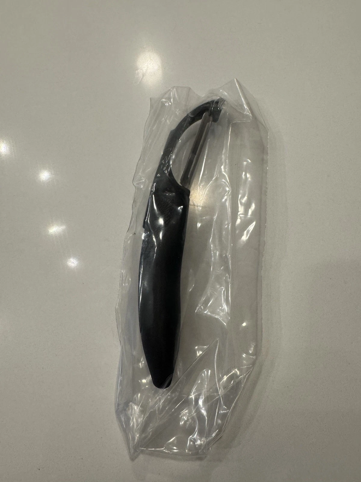 Cutco Cutlery 1501 Vegetable Peeler Black New