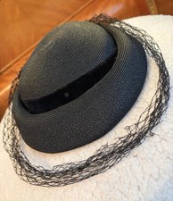 Vintage 1950s Black Straw Brim Hat W/ Veil Strap  Velvet Bow Size Medium