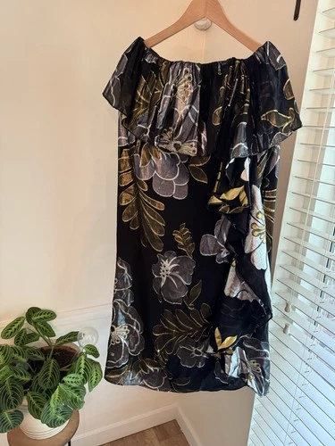 Trina Turk Itsuki Dress Strapless Black and Metallic  Size M  MFR $398 Stunning!