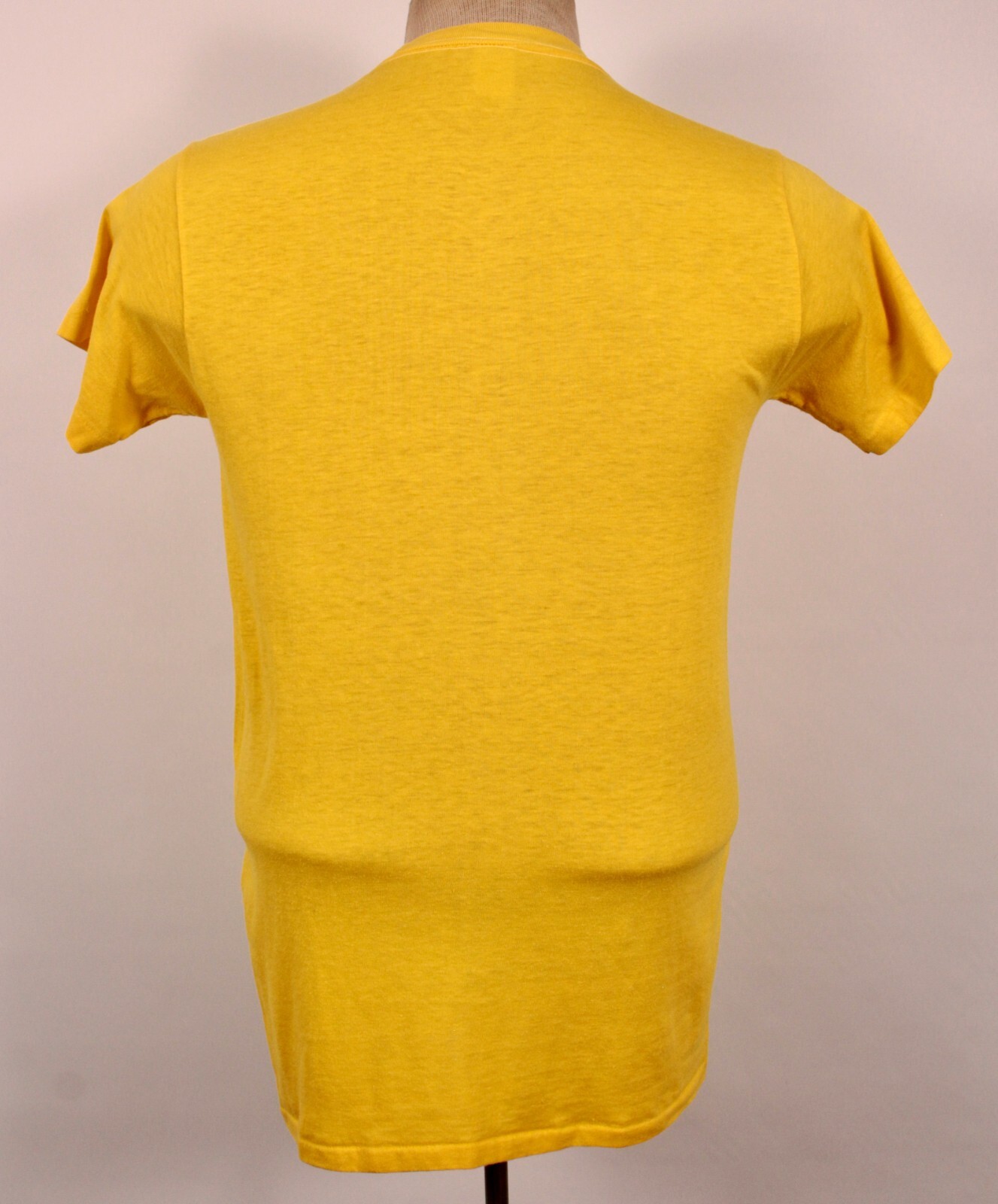 Men's VTG 70s Yellow NCAA Track & Field Championships… Gem