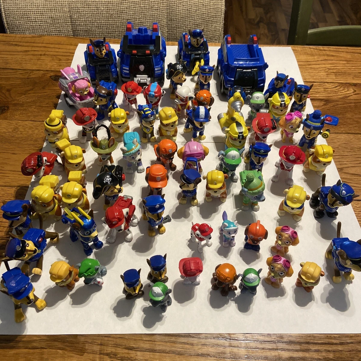 Huge paw patrol toys lot over 50 figures and 6 Vehicles vehicles