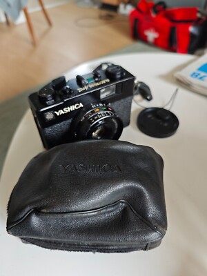 Yashica Electro 35 MC Black f/2.8 40mm Filmkamera - AS IS - funktioniert nicht