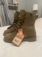 Brand New Danner 26000 Desert Acadia Boots Men's 9.5 Suede USA Made New w/ Tags