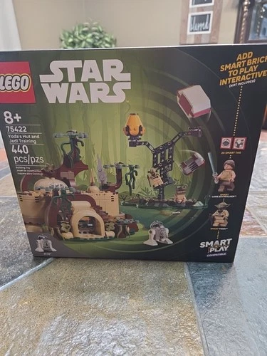 Lego Star Wars Smart Play: Yoda’s Hut and Jedi Training Building 75422