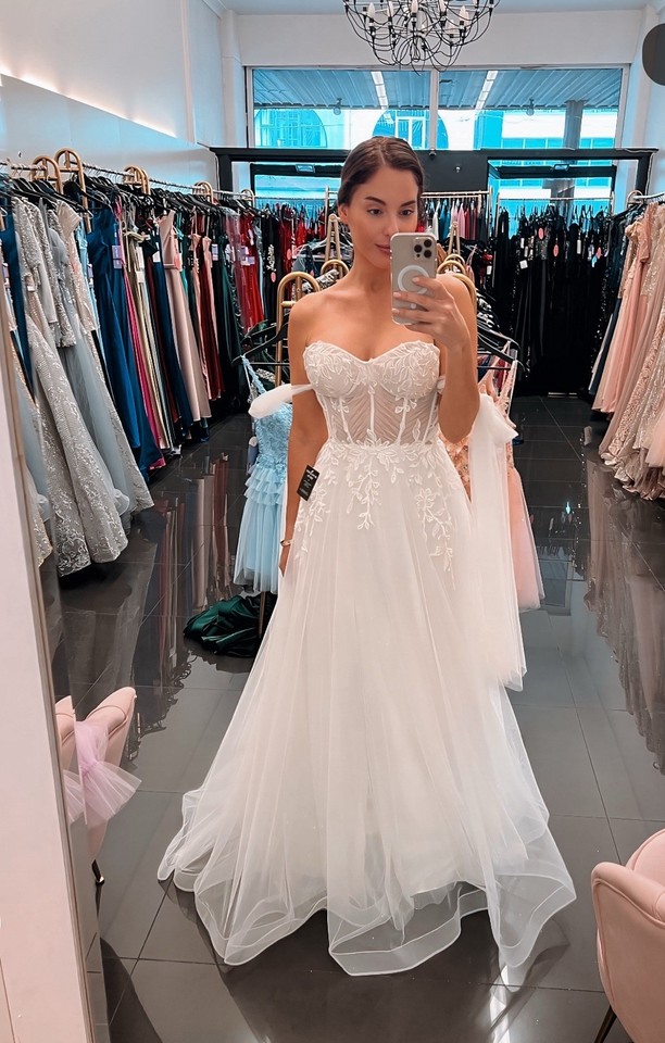 White Wedding Dress 