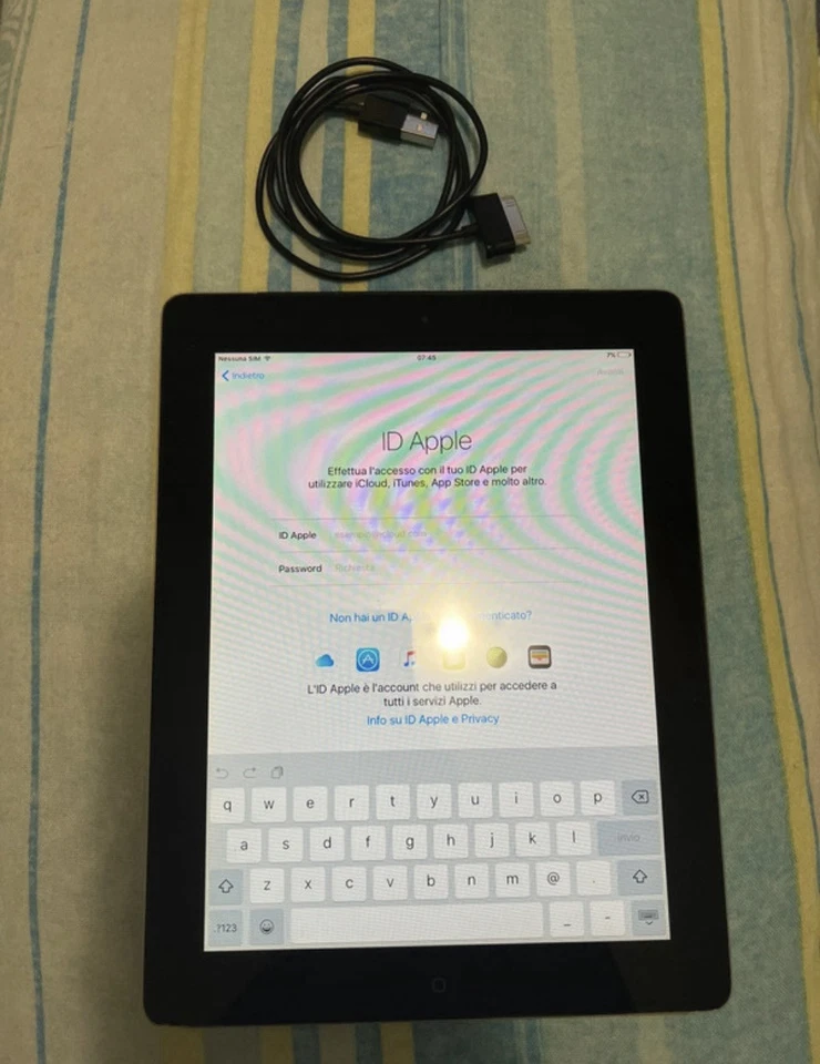 Apple iPad (1st generation) · 64GB · Wi-Fi, foto 1 di 5