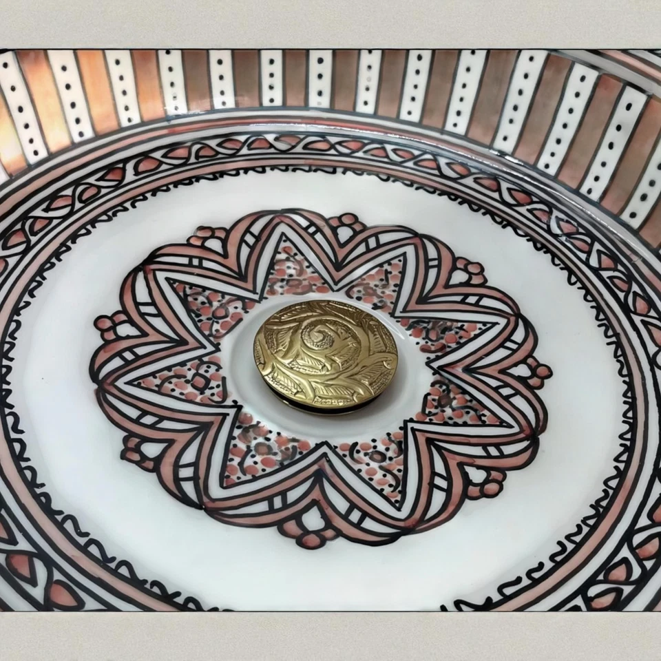 Fregadero de cerámica - Lavabo de cerámica pintado a mano con borde de latón, fregadero de baño artesanal Foto 3 de 4