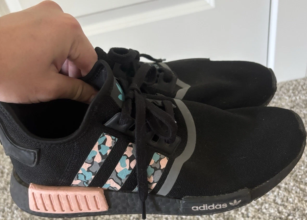 adidas gazelle silver green womens Adidas NMD R1 Bape 