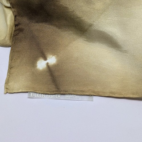 EILEEN FISHER Silk Shibori Rectangular Lightweight Scarf Tan White - Picture 2 of 3