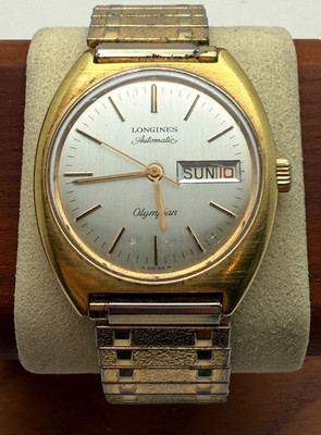 Longines Pre-Owned, Olympian Circa 1970s yellow gold colored functions well
