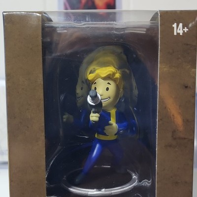 Syndicate Collectibles Fallout Vault Boy (Gun) Figurine SYN-637279-C
