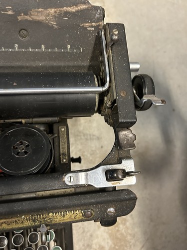 Vintage 1920s-1940s Underwood Black Typewriter Model 5 All Keys In Tact Steel - Picture 4 of 11