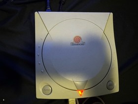 SEGA Dreamcast HKT-3020 Console Only White PARTS REPAIR DOES NOT READ DISCS