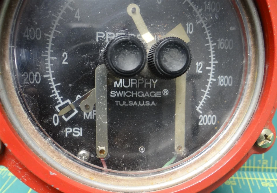 Модель Murphy Swichgage OPLFCY-S-2000 PN: 05705096 125 В переменного тока 0-2000 фунтов на квадратный дюйм 0-13 МПа - Изображение 2 из 4