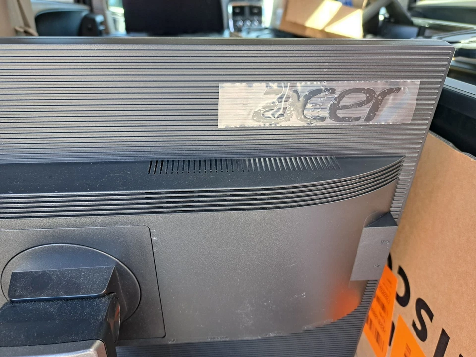 Acer B226WL 22" Widescreen LED LCD Desktop Monitor DVI VGA 1680x1050. Grade A - Image 4 of 4