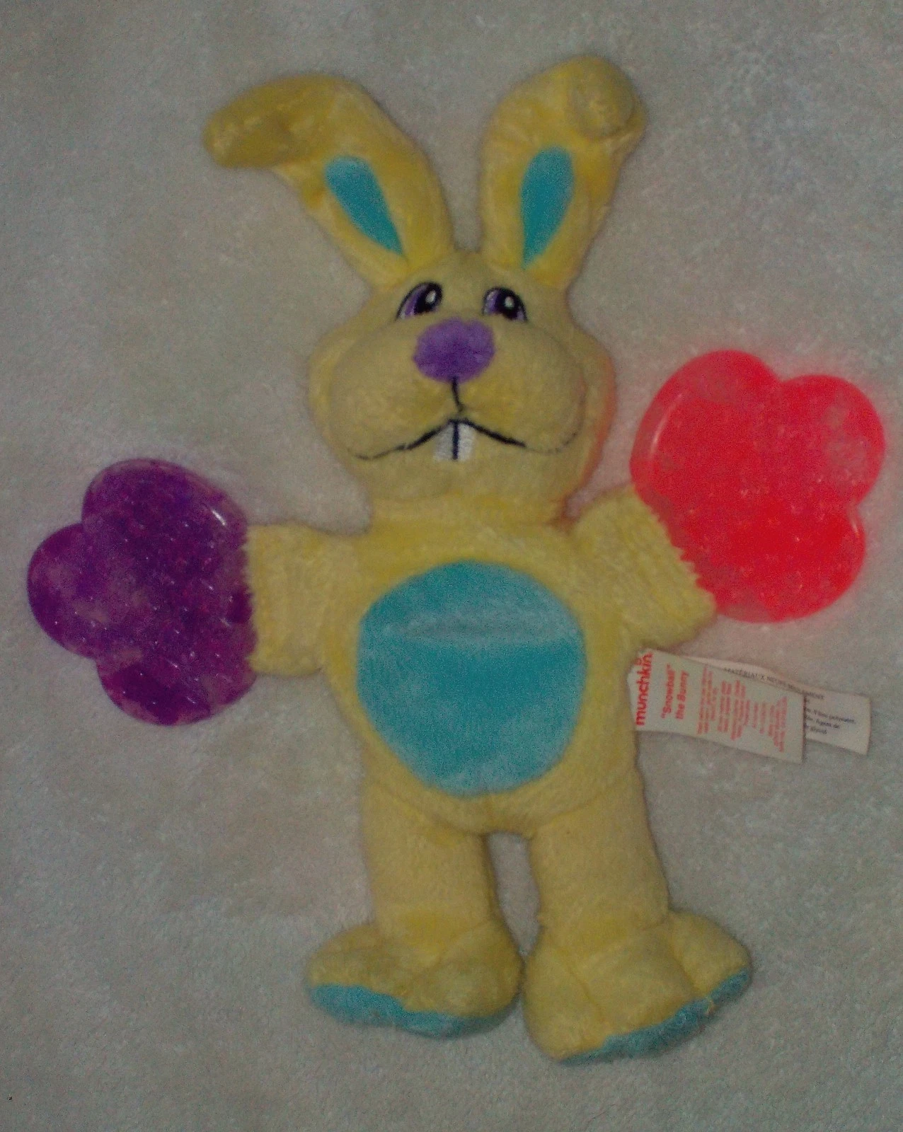 Munchkin Yellow Snowball Bunny Rabbit Teether Rattle Plush Baby Teething Toy