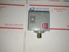 HONEYWELL PA404A PRESSURETROL CONTROL - for Steam Boiler gas 1009 1074 1033