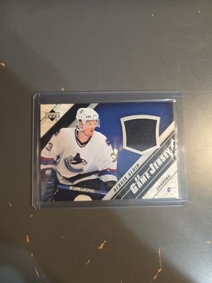 2005-06 Upper Deck - Ud Game Jersey Series 1 Henrik Sedin #J-HSE (MEM)